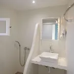 Auberge de jeunesse Nikos *