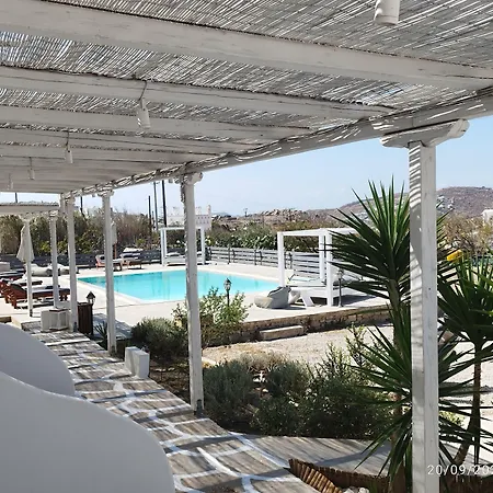 Nikos Hostel Mykonos Town