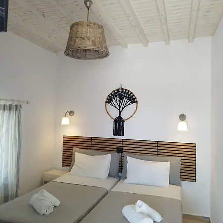 Hostel Nikos *
