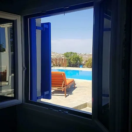 Hostel Nikos *
