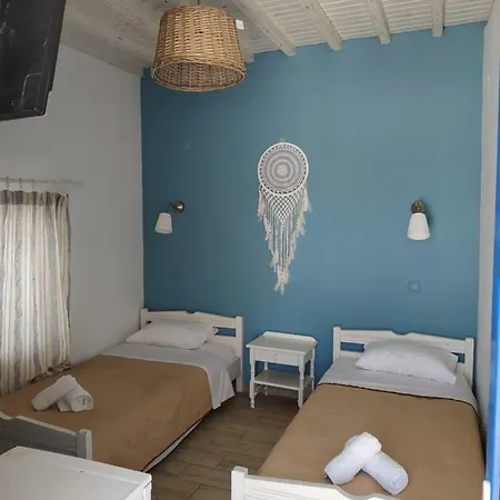 Nikos Hostel Mykonos Town